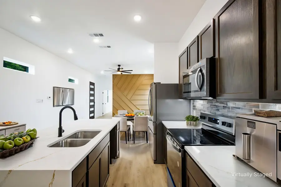 1928 Pueblo Street, Dallas, TX 75212 - Image #3