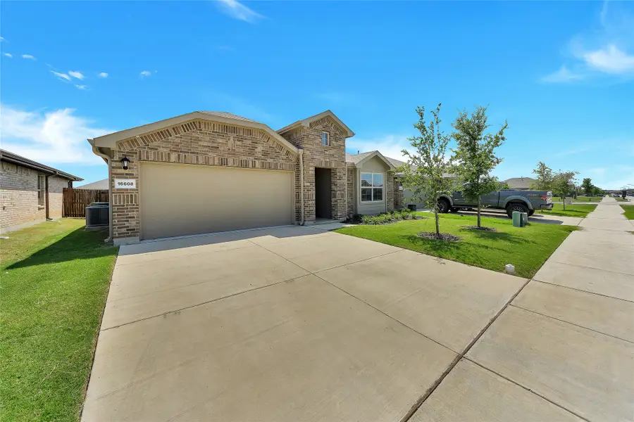 16608 Portage Street, Justin, TX 76247 - #2