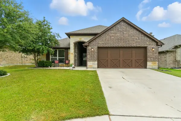1629 Town Creek Circle, Weatherford, TX 76086