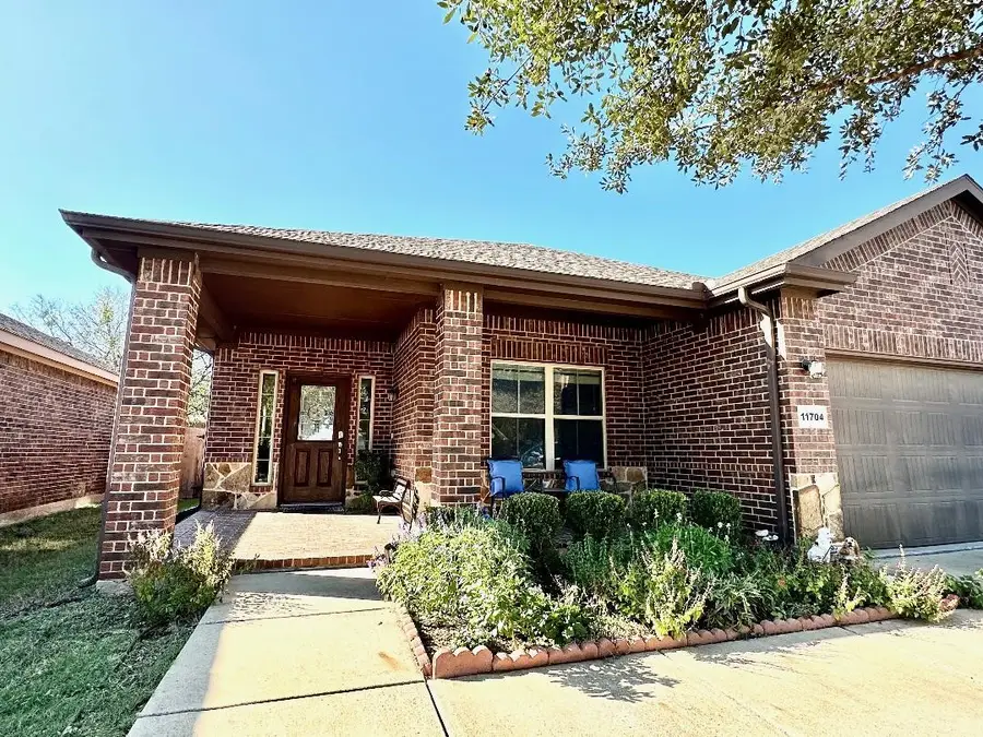 11704 Anna Grace Drive, Fort Worth, TX 76028 - Image #3