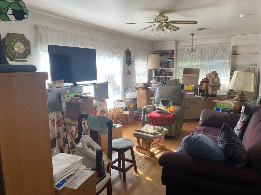 2932 Bay Oaks Drive, Dallas, TX 75229 - Image #2