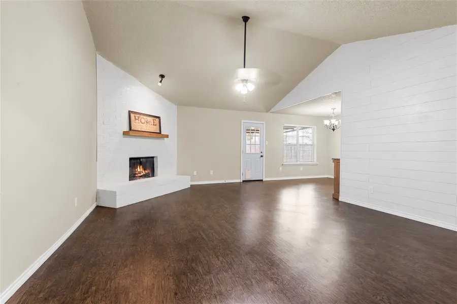 1245 N Knowles Drive, Saginaw, TX 76179 - Image #2