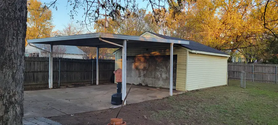 2839 Handley Drive, Fort Worth, TX 76112 - Image #2