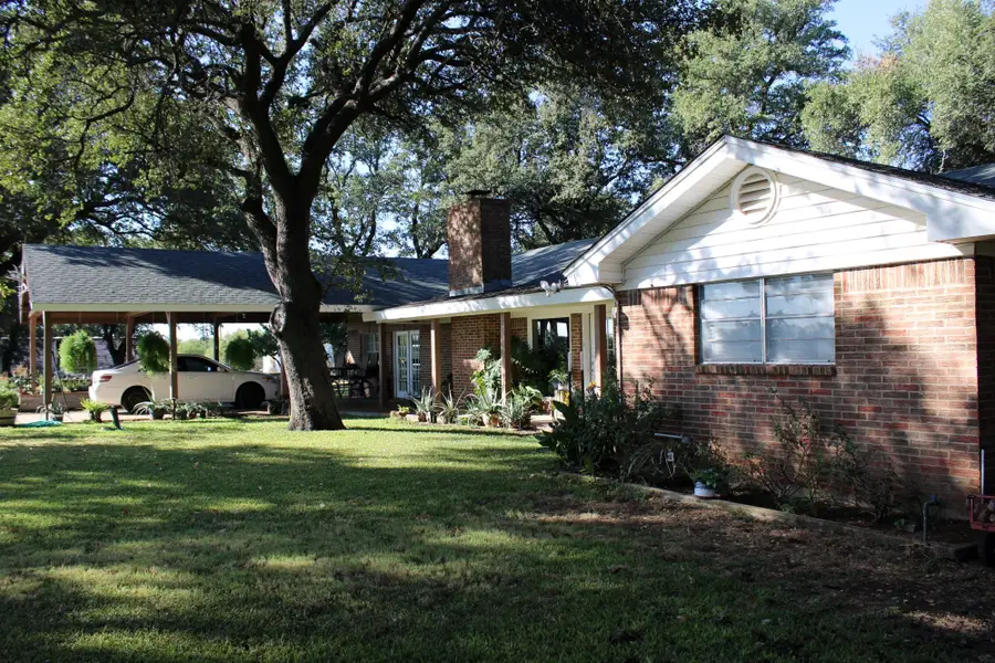 2115 North Neches, Coleman, TX 76834 - Image #3