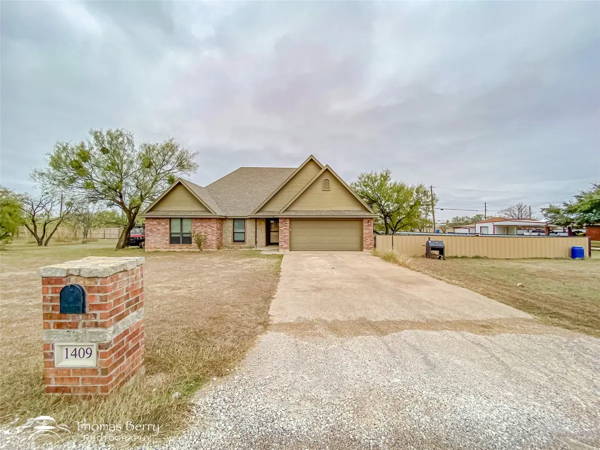 1409 Mesa Drive, Baird, TX 79504 - Image #1