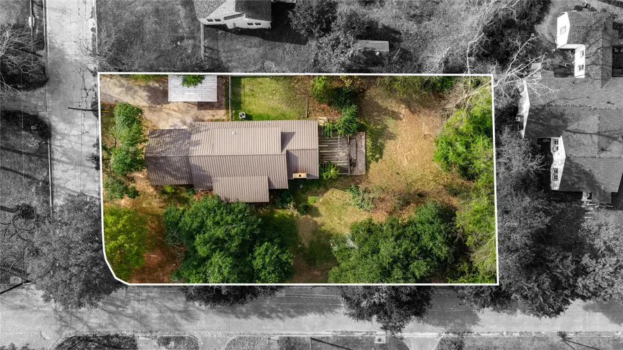 301 Thompson Street, Kilgore, TX 75662 - Image #2