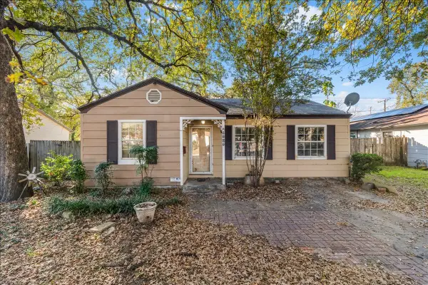 5525 Taylor Road, River Oaks, TX 76114