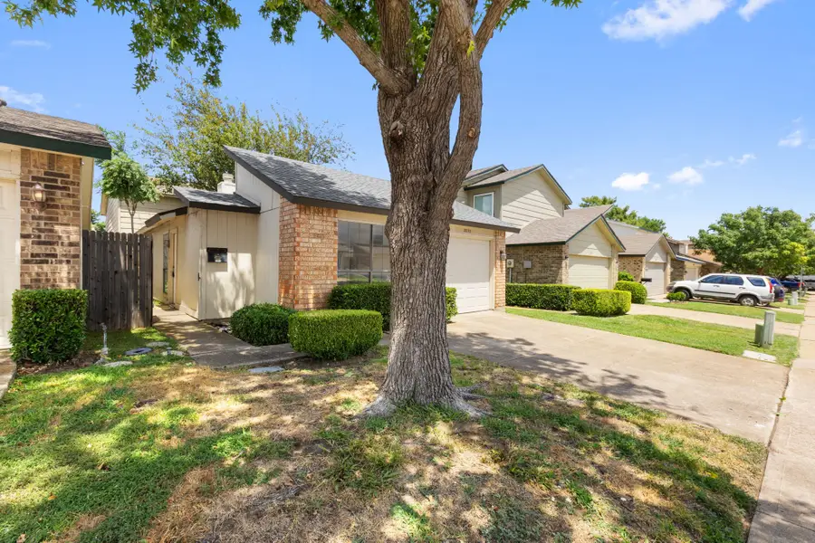 2853 Capella Circle, Garland, TX 75044 - Image #3