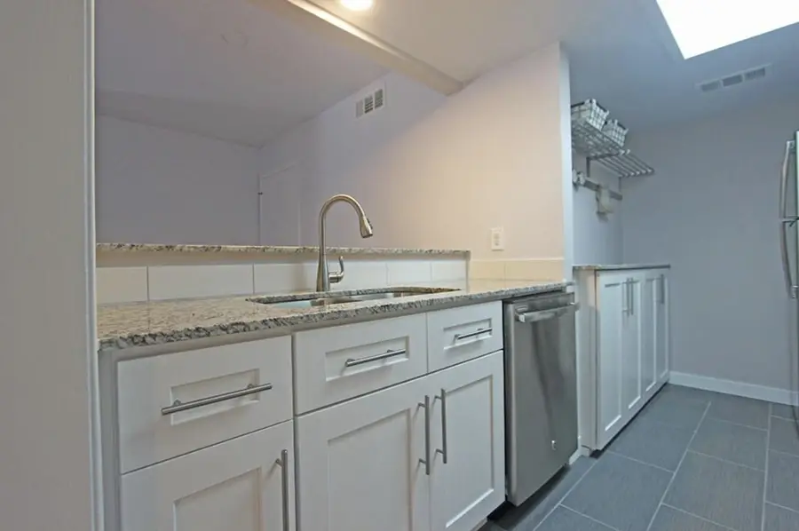 12816 Midway Road #2049, Dallas, TX 75244 - Image #2