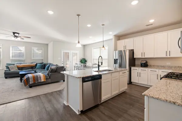 428 Green Hill Drive, Waxahachie, TX 75167