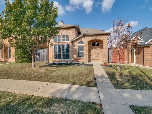 3113 Sara Drive, Rowlett, TX 75088