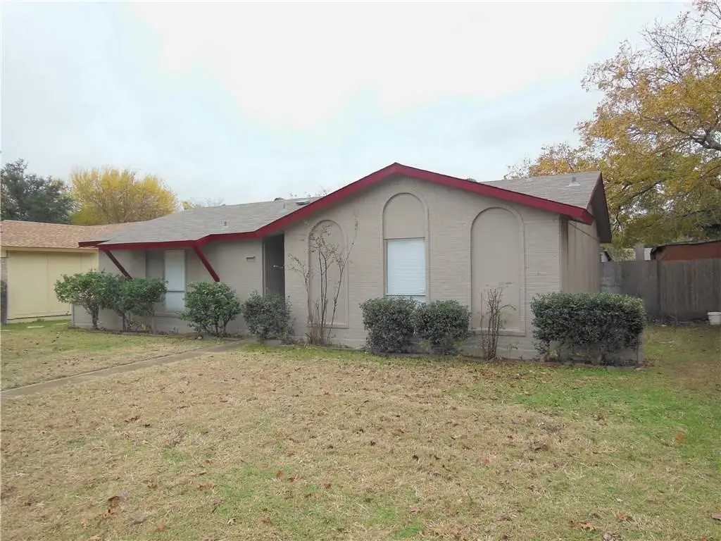 902 Wandering Way Drive, Allen, TX 75002 - Image #1
