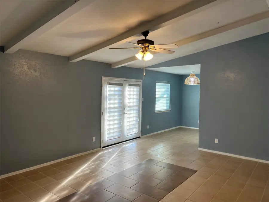 902 Wandering Way Drive, Allen, TX 75002 - Image #2