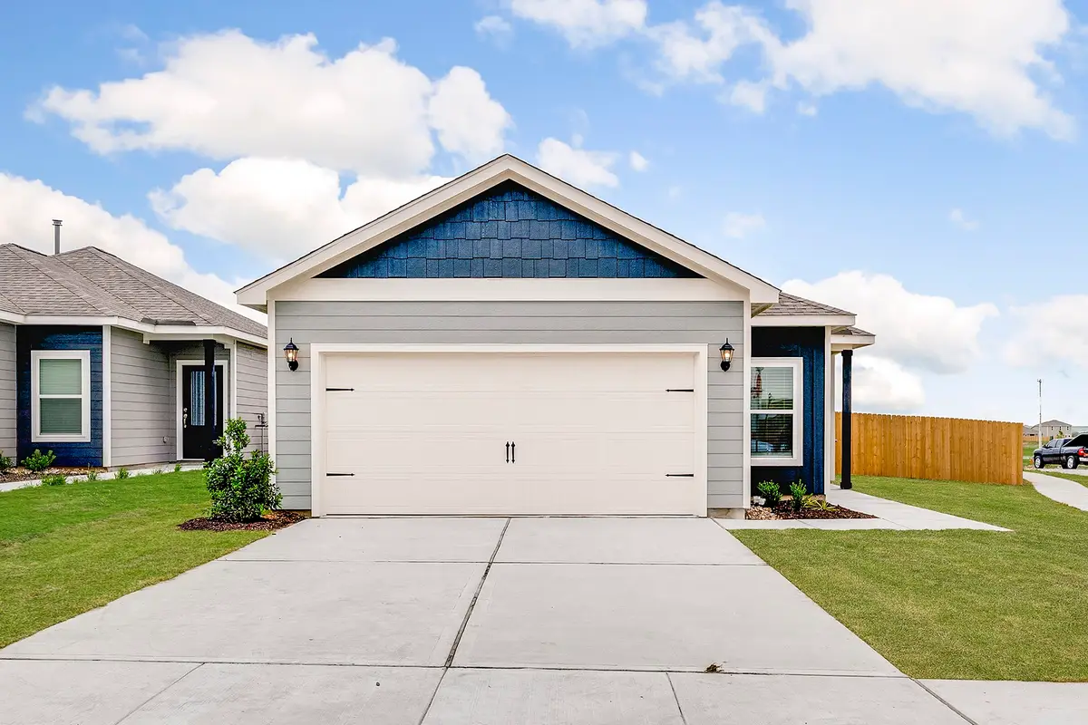 8416 White Wolf Trail, Ponder, TX 76259 - Image #1