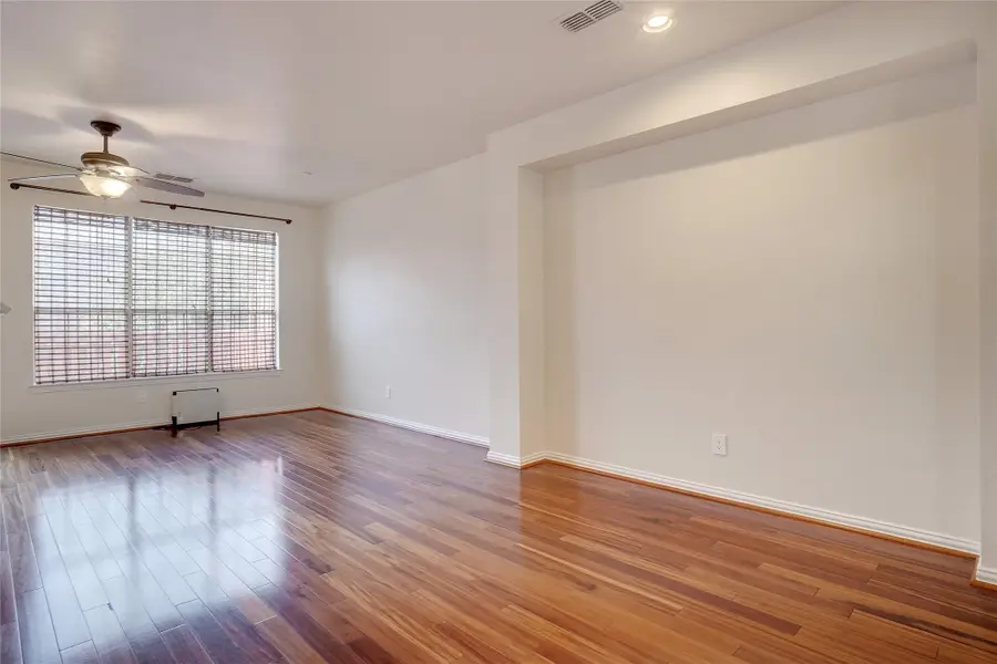 2524 Jacobson Drive, Lewisville, TX 75067 - Image #2