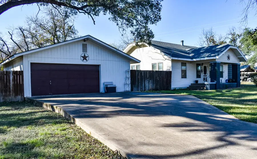 1308 S Cypress, Brady, TX 76825 - Image #3
