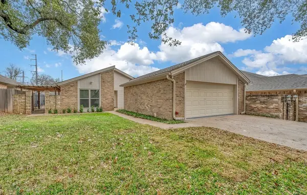 30 Sugar Creek Place, Woodway, TX 76712