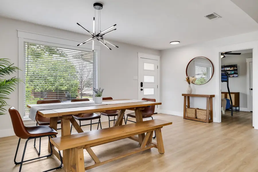 2409 Pebblebrook Court, Grand Prairie, TX 75050 - Image #3