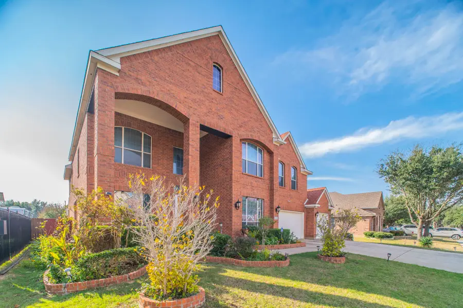 2335 Shackleford Trail, Grand Prairie, TX 75052 - Image #2