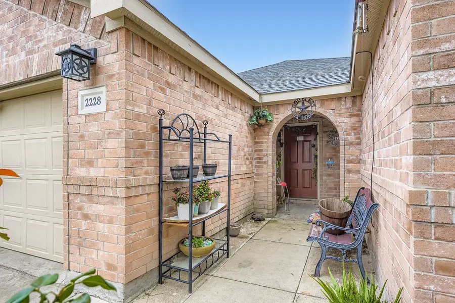 2228 Sims Drive, Fort Worth, TX 76119 - Image #2