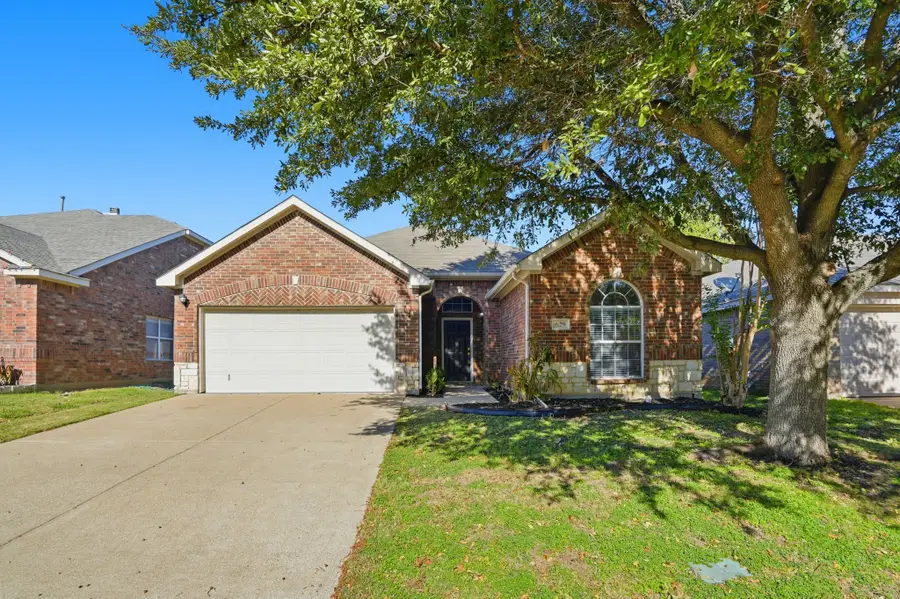 629 Nemitz Street, Crowley, TX 76036 - Image #2
