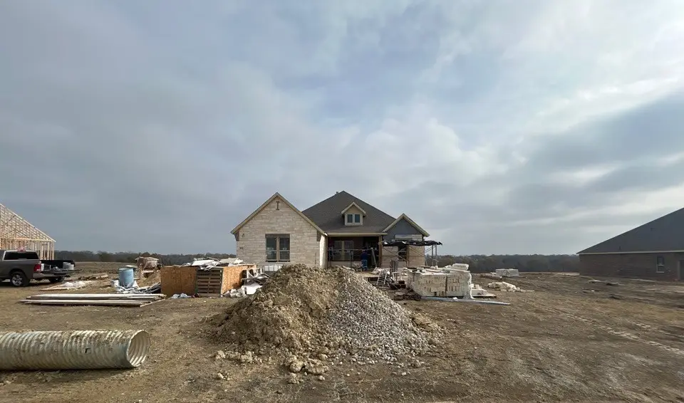 811 Valley Ridge Road, Van Alstyne, TX 75495 - Image #1