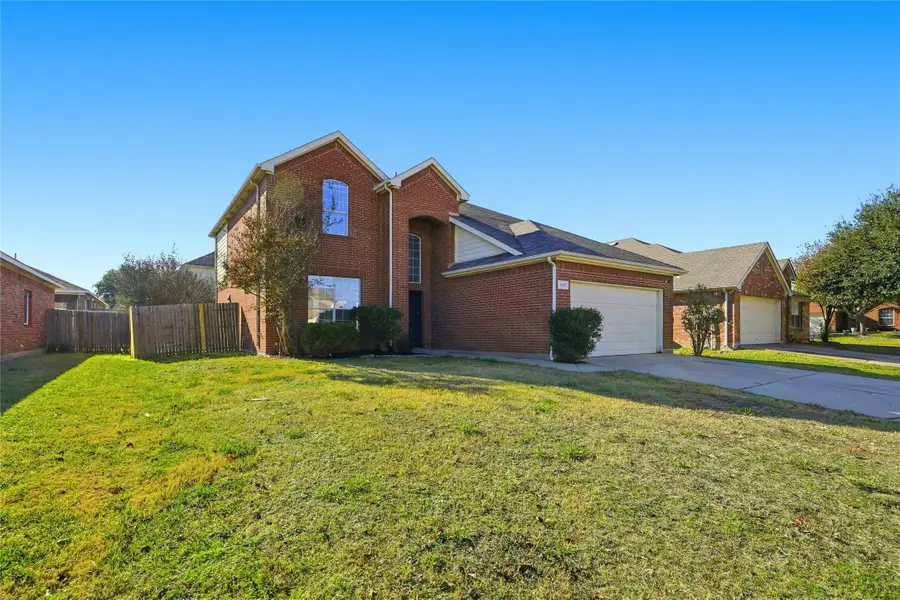 1113 Skylark Drive, Burleson, TX 76028 - Image #2