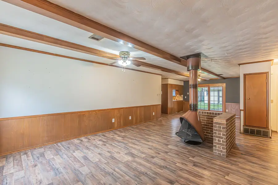 702 Fouts Drive, Irving, TX 75061 - Image #3