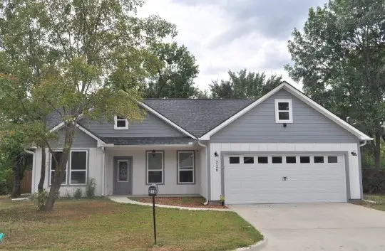 210 Calvert Street, Sulphur Springs, TX 75482