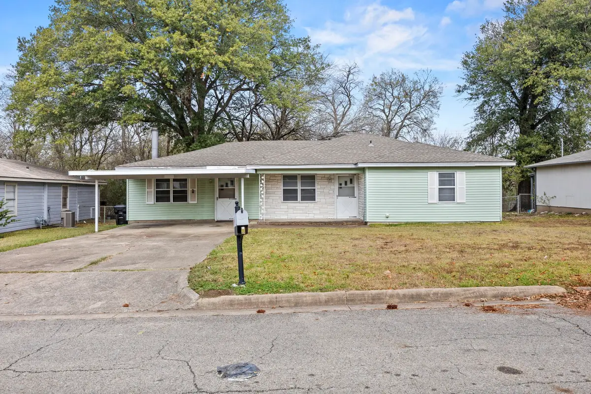 4026 Dixon Circle, Greenville, TX 75401 - Image #1