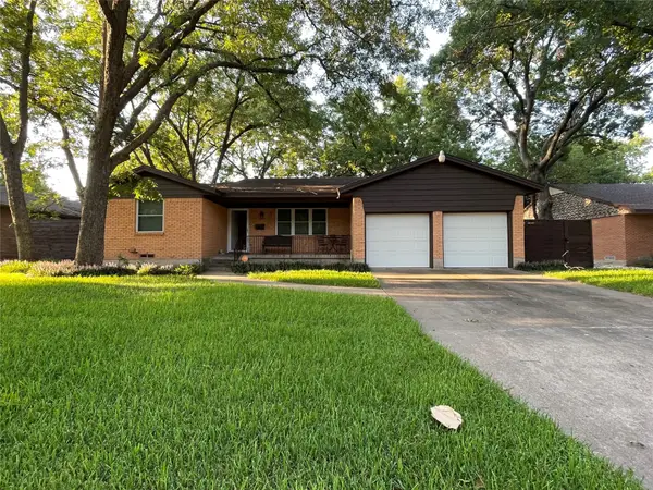 2730 Larkspur Lane, Dallas, TX 75233