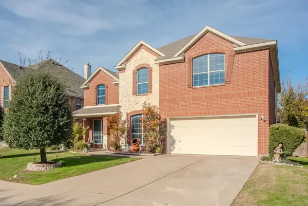 2228 Sparrow Hawk Court, Grand Prairie, TX 75052