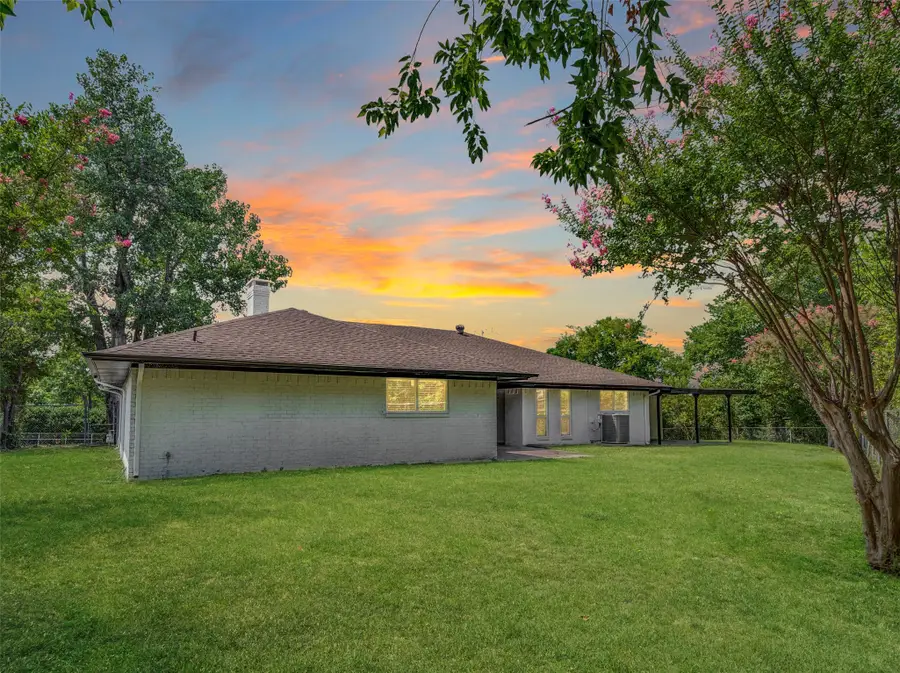 8443 Stults Road, Dallas, TX 75243 - Image #3