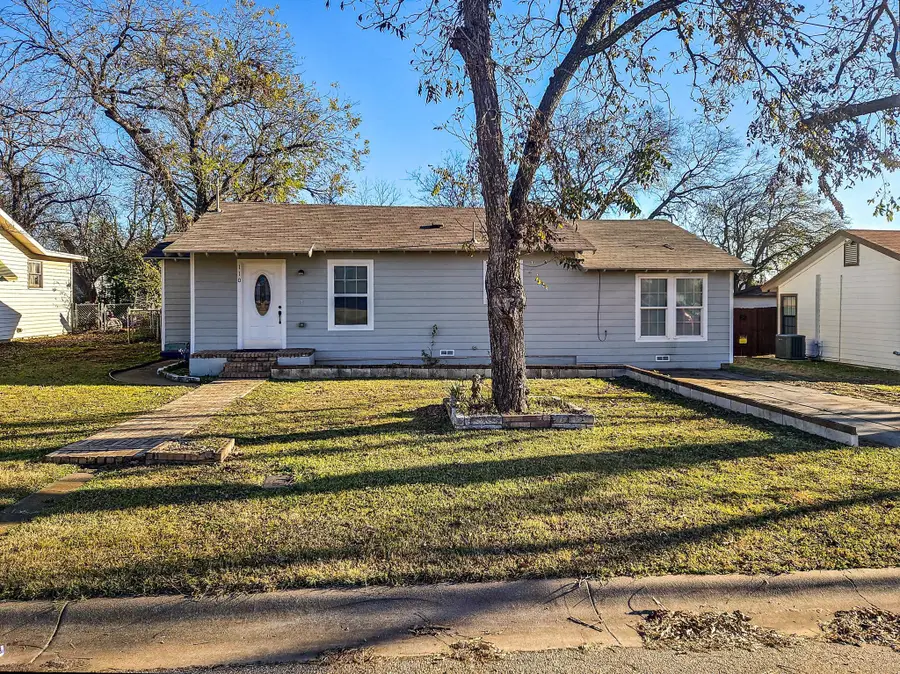 110 Ramsey Avenue, Cleburne, TX 76031 - Image #3