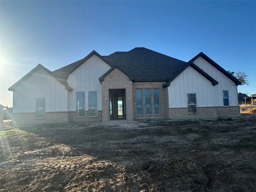 201 Stuart Street, Paradise, TX 76073 - Image #2