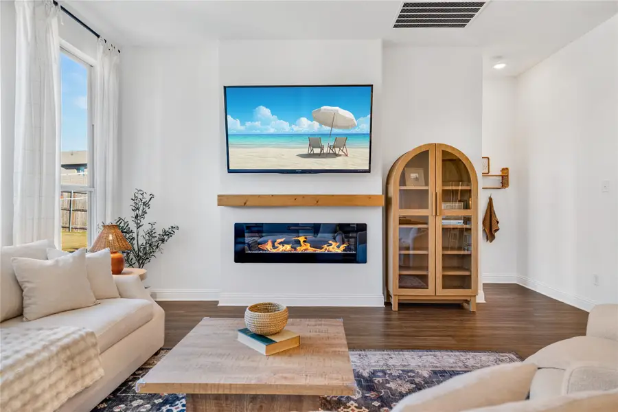 1501 White Water Way, Aubrey, TX 76227 - Image #2