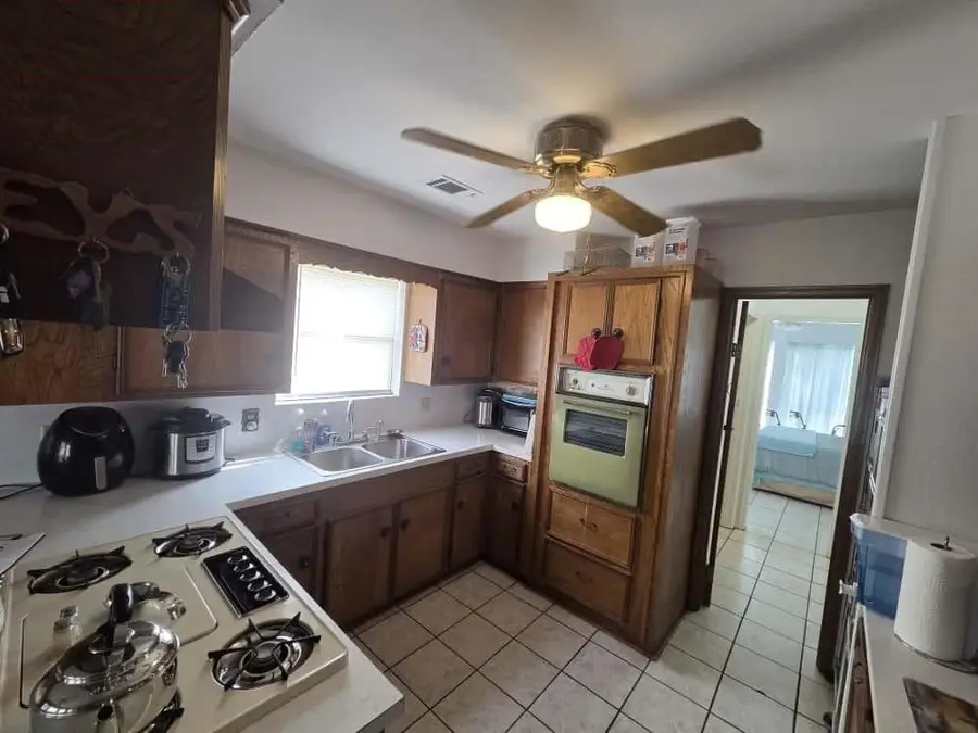 252 Parkside Loop, Brookeland, TX 75931 - Image #3