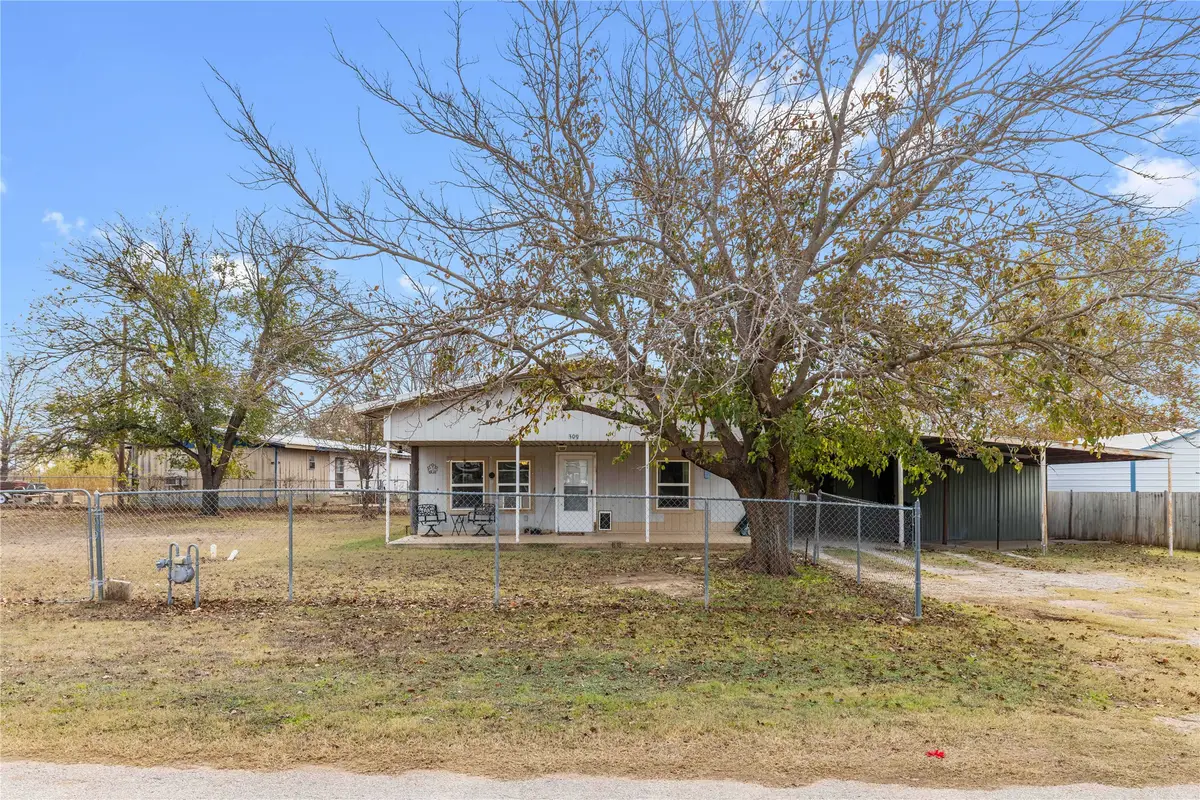 309 Goodwin, Bangs, TX 76823 - Image #1