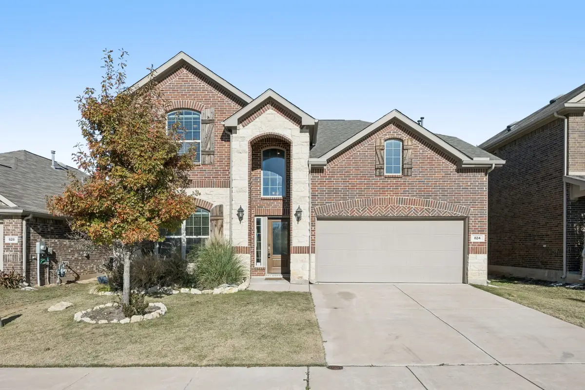 824 San Madrid Trail, Fort Worth, TX 76052 - Image #1