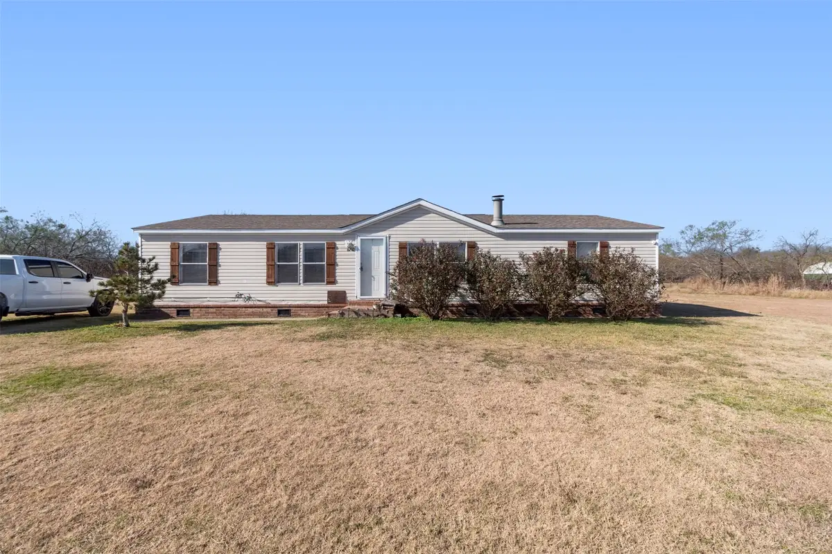 6210 Armadillo Drive, Kemp, TX 75143 - Image #1