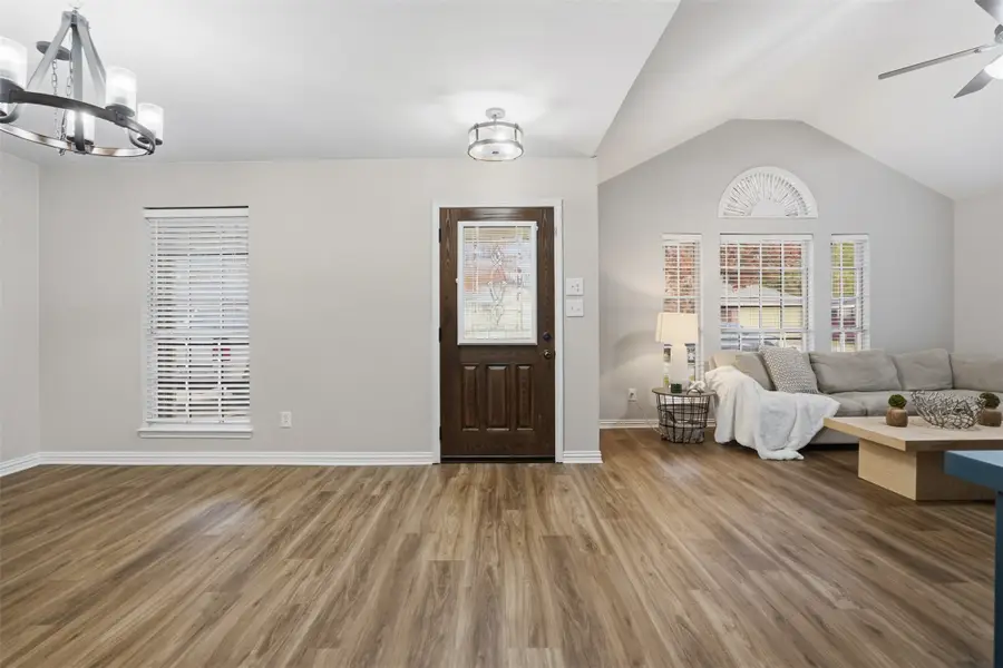 5709 Fair Wind Street, Fort Worth, TX 76135 - Image #3