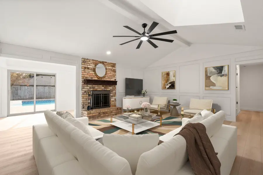 906 Purdue Drive, Arlington, TX 76012 - Image #3