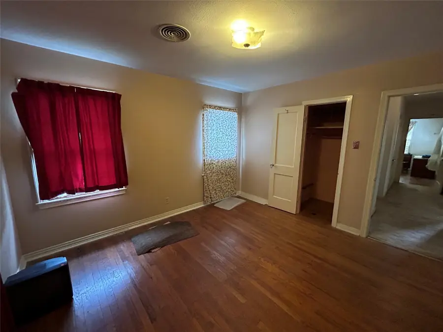 3435 Poinsettia Drive, Dallas, TX 75211 - Image #3