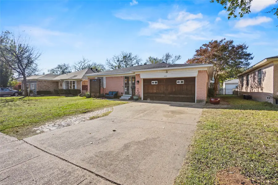 2219 Mccutcheon Lane, Dallas, TX 75227 - Image #2