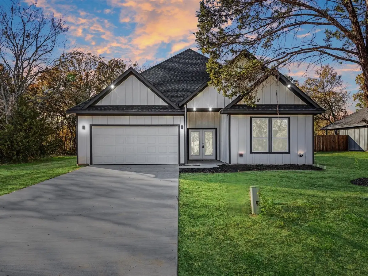 305 Kalura Way, Tool, TX 75189 - Image #1