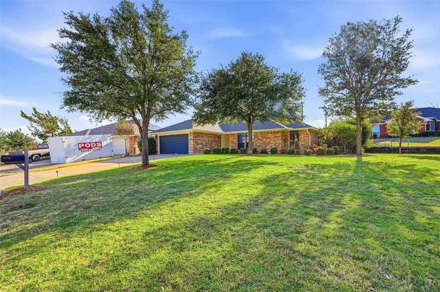5240 Hill Ridge Drive, Fort Worth, TX 76135 - Image #3