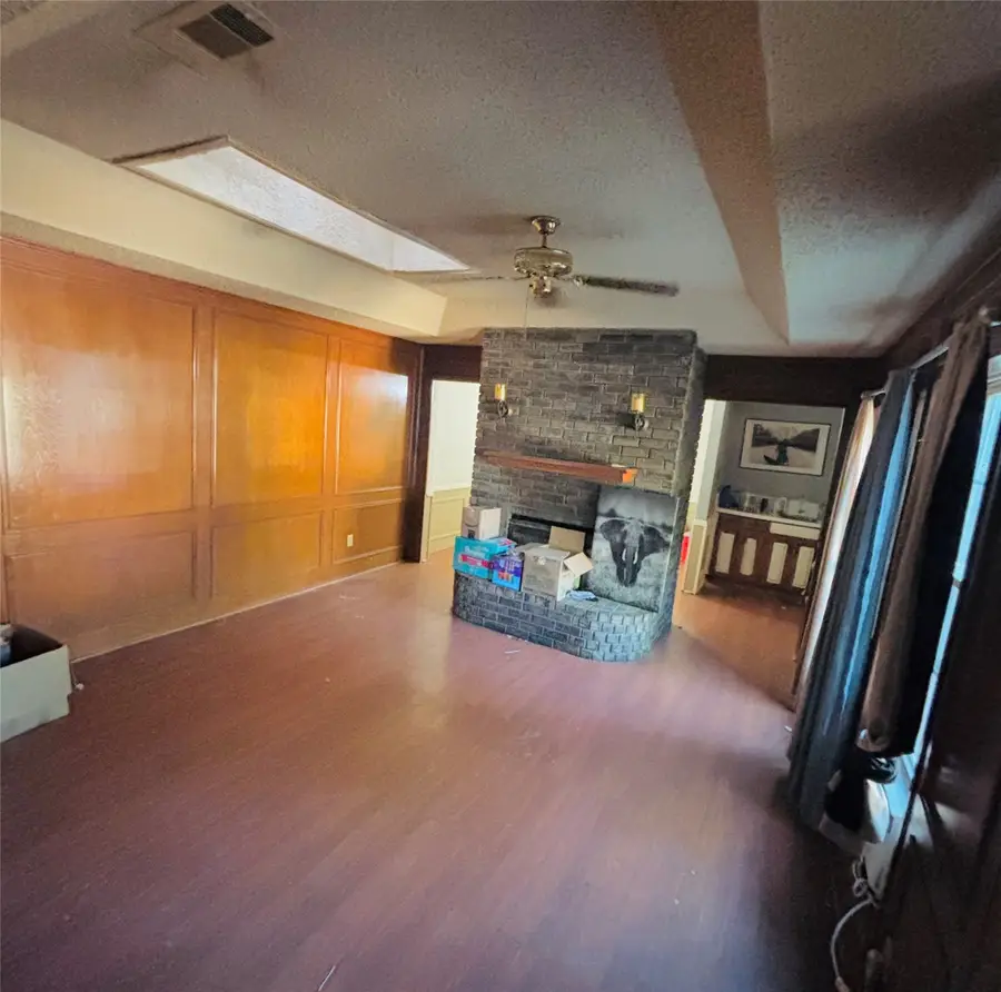 2224 Brigadoon Court, Arlington, TX 76013 - Image #2