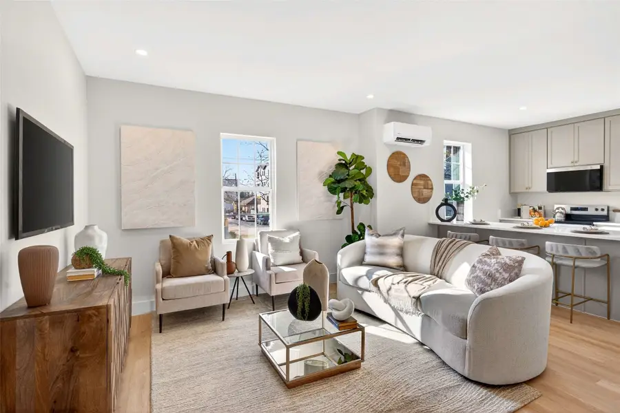 439 W 9th Street #5, Dallas, TX 75208 - Image #2