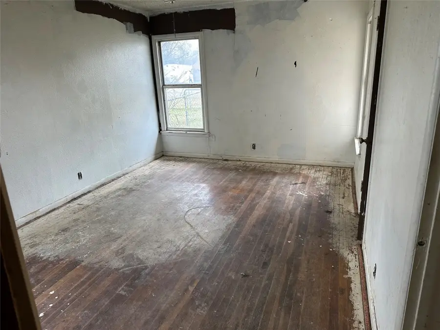 500 N Main Street, Joshua, TX 76058 - Image #3