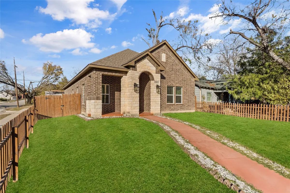 3301 Hanger Avenue, Fort Worth, TX 76105 - Image #1